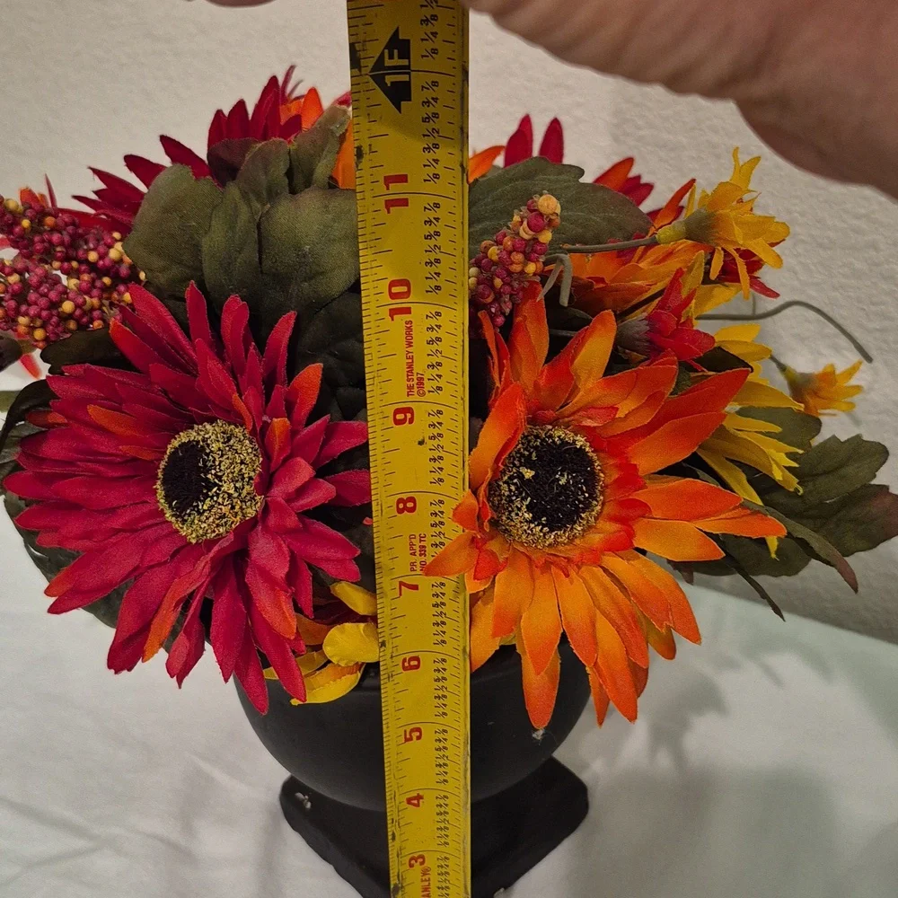 Artificial Silk Flowers (2) Arangements